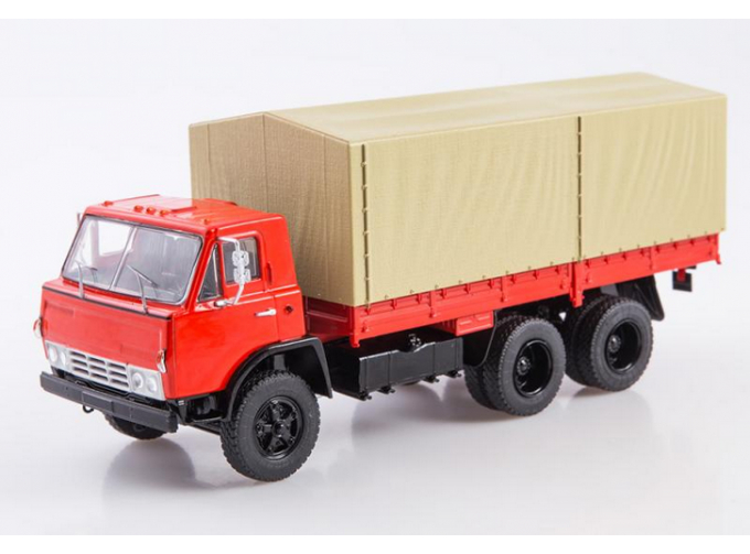 Камский грузовик Э5320 бортовой, красный