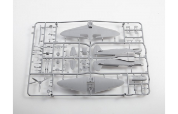 Сборная модель Yakovlev Yak-1b Model Kit