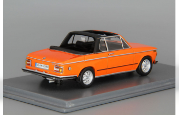 BMW 2002 Baur Cabriolet, orange