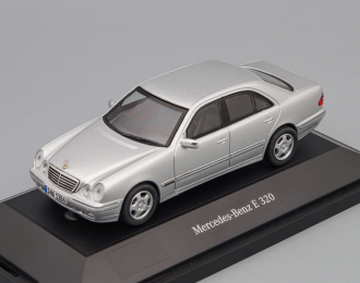 MERCEDES-BENZ E320 W210 (2000), silver