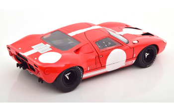 FORD GT40 MK1 #14 24h Le Mans Sutcliffe/Spoerry (1966)