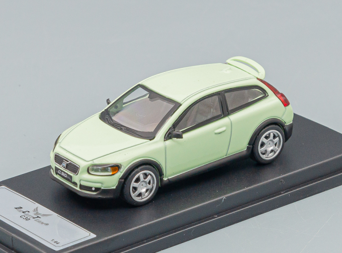 VOLVO C30 (2006), light green