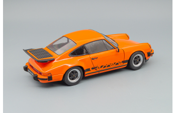 PORSCHE 911 Carrera 3.2 (1984), orange