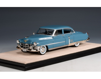 CADILLAC Fleetwood Sixty Special (1953), Tunis Blue Metallic