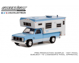GMC Sierra 2500 Winnebago Camper (1985), Light Blue & Frost White