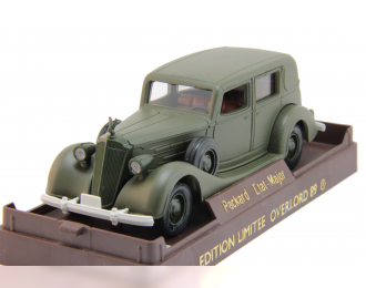 PACKARD Sedan Militaire (1937), green matt