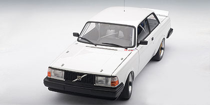 VOLVO 240 TURBO PLAIN BODY VERSION, white