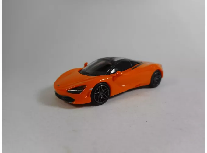 McLAREN 720 S (2017), оrange/black