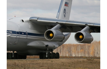 Д-30КП для Ил-76, Ил-78, А-50 (входной канал воздухозаборника, компрессор н.давления)