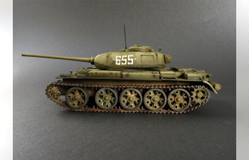 Сборная модель Танк T-44M SOVIET MEDIUM TANK