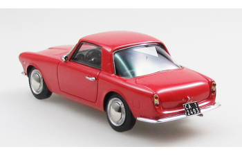 FIAT 1500 coupe by Fissore (1961), red