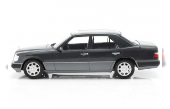 Mercedes-Benz E-Class (W124 - 3. Series) 1993 (blue-black-met.)