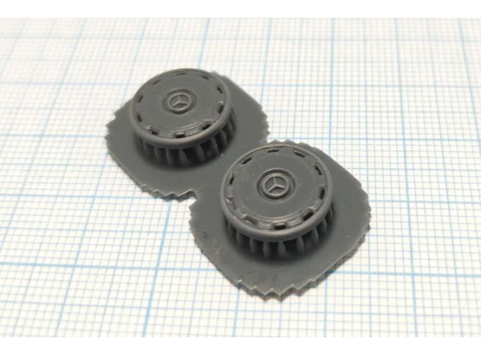 Колпак задний 22,5 с трехлучевой звездой неокрашенный, комплект 2 шт.