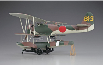 Сборная модель Cамолет Nakajima E8N1 Type 95 Recon Seaplane Model 1