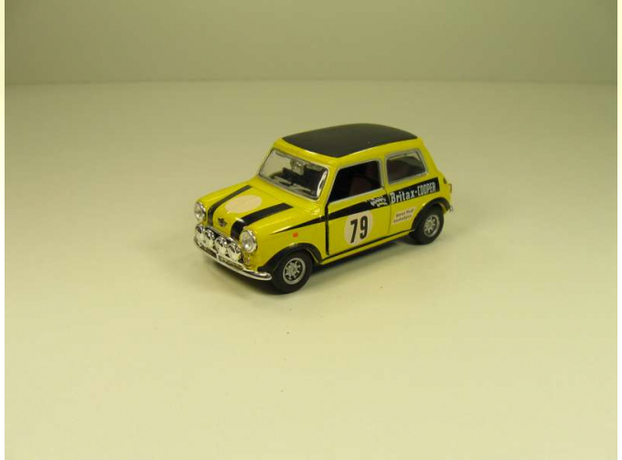 MINI Cooper Britax COOPER #79, yellow