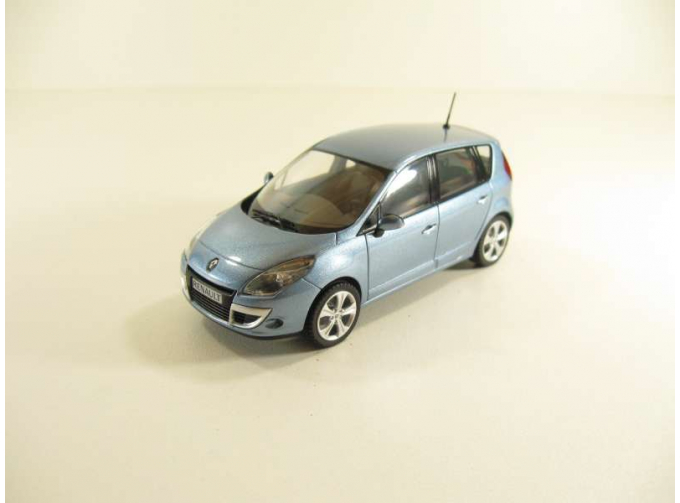 RENAULT Scenic (2009), blue