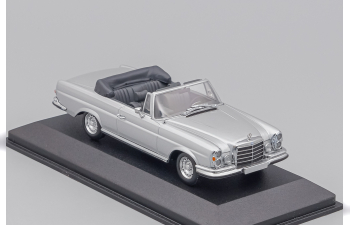 MERCEDES-BENZ 280 SE 3.5 Cabriolet W111 (1970), silver