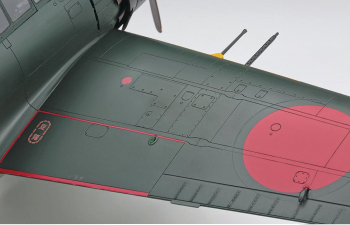 Сборная модель Mitsubishi A6M5c Zero Fighter "Zeke" Type 52