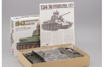 Сборная модель Советский танк Т34/76 с 2-мя наборами катков, с 2 фигурами танкистов