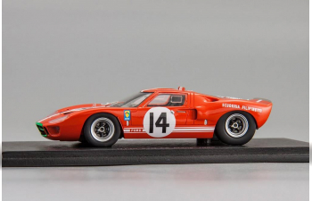 FORD GT40 #14 P.Sutcliffe - D.Spoerry Le Mans (1966), red