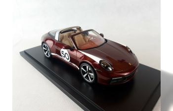 PORSCHE 911 (992) Targa 4S Heritage Design Ed. red