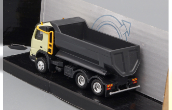 VOLVO FMX Tipper, beige / black