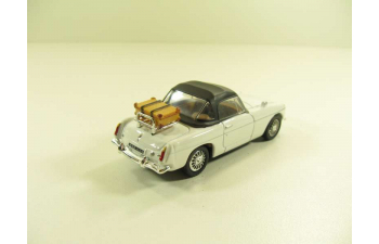 MGB Convertible, white / black