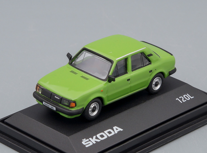 SKODA 120L (1984) Zelená Světlá