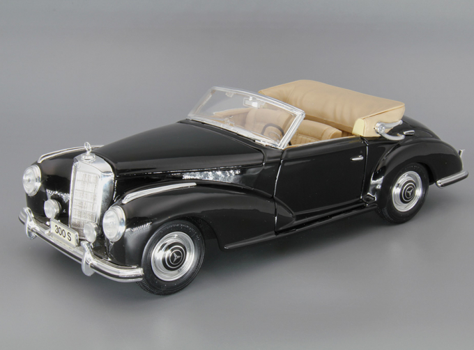 MERCEDES-BENZ 300S (1955), black / beige