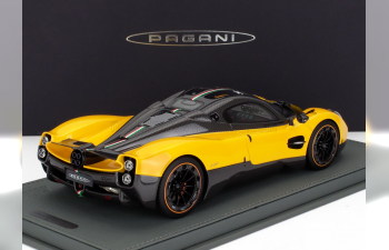 PAGANI Utopia (2022) - Con Vetrina - With Showcase, Giallo Ginevra - Yello Carbon
