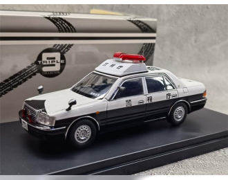 TOYOTA Crown Tokyo Metropolitan Police Department, white / black