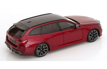 BMW M5 Touring (2024), dark red-metallic