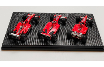Набор из трех FERRARI Formla 1 World Champion Michael Schumacher (2000-2002)