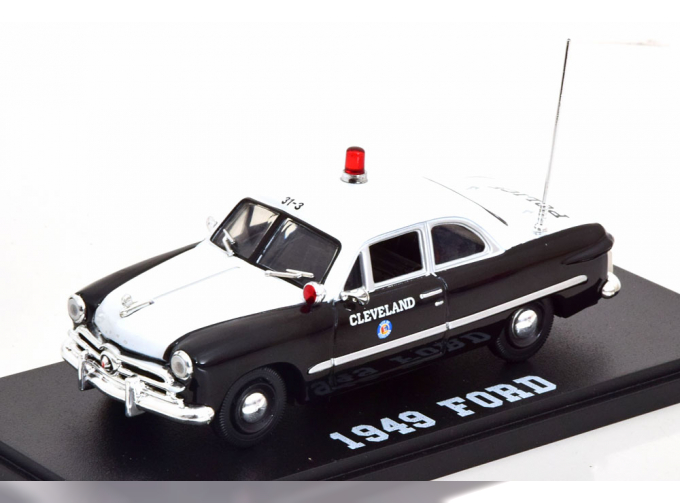 FORD 49 Cleveland Police (1949), white / black