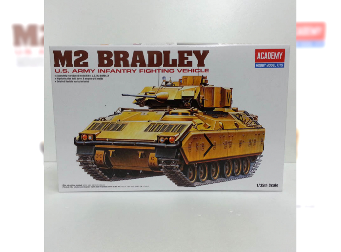 Сборная модель M2 Bradley US Army Infantry Fighting Vehicle