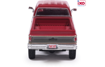 GMC Sierra K2500 Crew Cab Pick-Up (1977), red metallic / silver