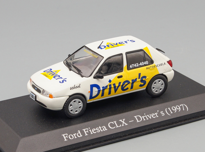 FORD Fiesta CLX (1997), white