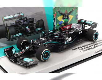 MERCEDES-BENZ GP F1 W12 Mercedes M12 Eq Power+ Team Amg Petronas Motorsport Formula One N 44 Winner Brazilian Gp (with Flag) 2021 Lewis Hamilton, Black Green