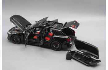 AUDI RS6 с багажным боксом, чёрный, 21 см