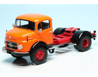 MERCEDES-BENZ LS322 (1968), orange