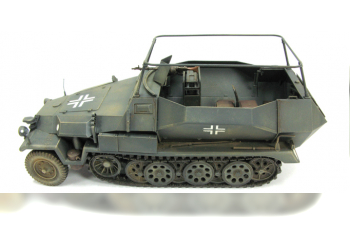 Сборная модель Sd. Kfz. 251/17 Ausf. C (commander Vehicle)