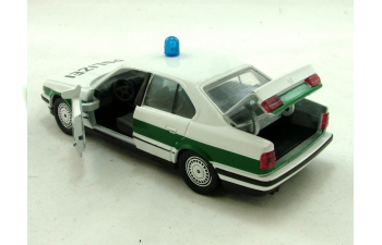 BMW 535i "Polizei", белый с зеленой полосой