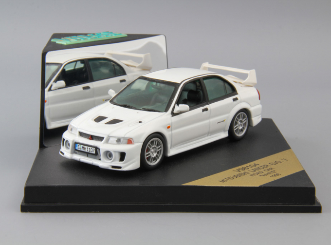 MITSUBISHI Lancer Evo. V Road Car (1998), white