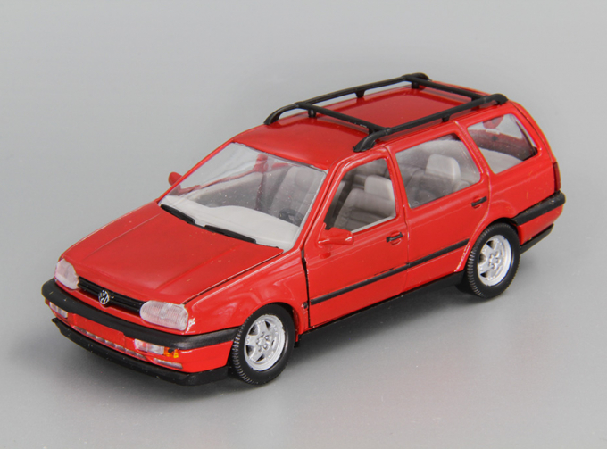 VOLKSWAGEN Golf III Variant (1993), red