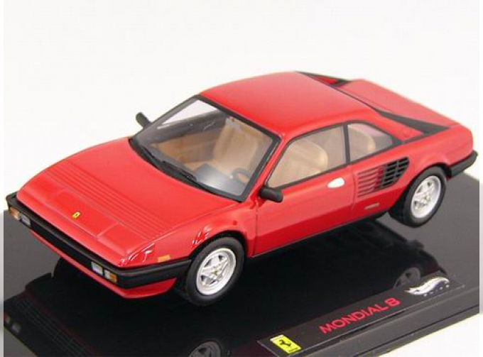 FERRARI Mondial 8 1982, red