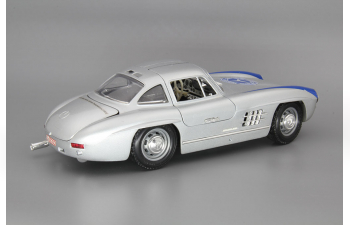 MERCEDES-BENZ 300 SL, silver / blue