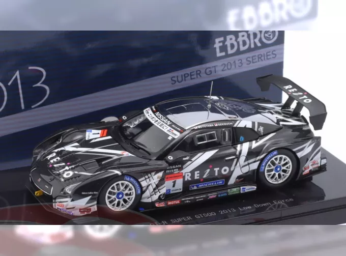NISSAN GT-R GT500 #1 MOLA Super GT Serie Japan Satoshi Motoyama, Yuhi Sekiguchi (2013)