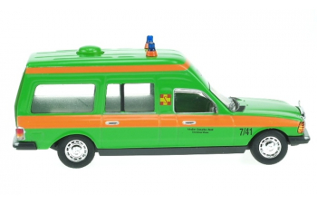 MERCEDES-BENZ W123 300 D Ambulancia Deco, green