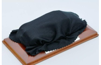 Aston Martin DB4 - Silver Cars