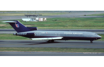 Boeing 727-200: United Airlines (Reg #N7267U)